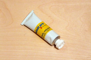 Leinöl-Holzkitt, Tube
